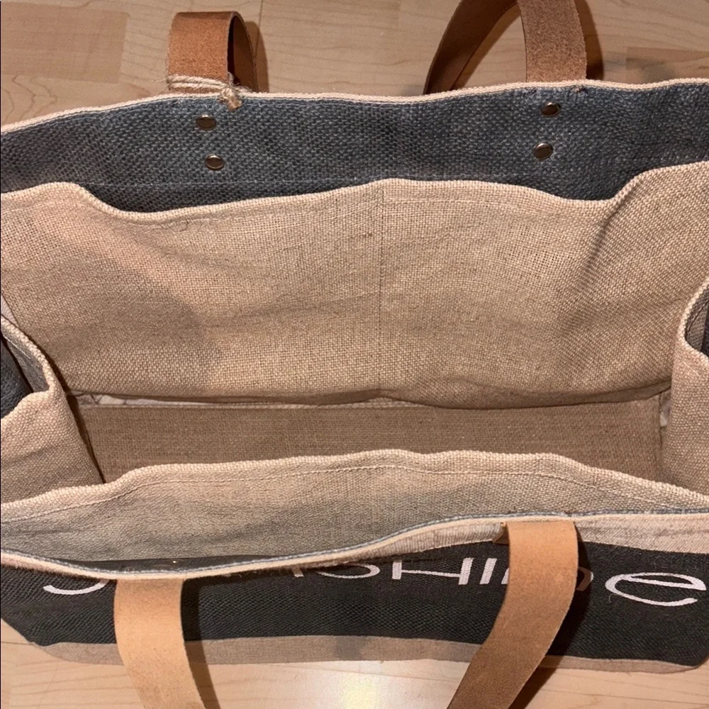 Black and Tan Tote Bag - Picture 3 of 7